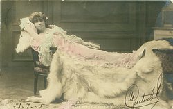 CHEZ ELLE