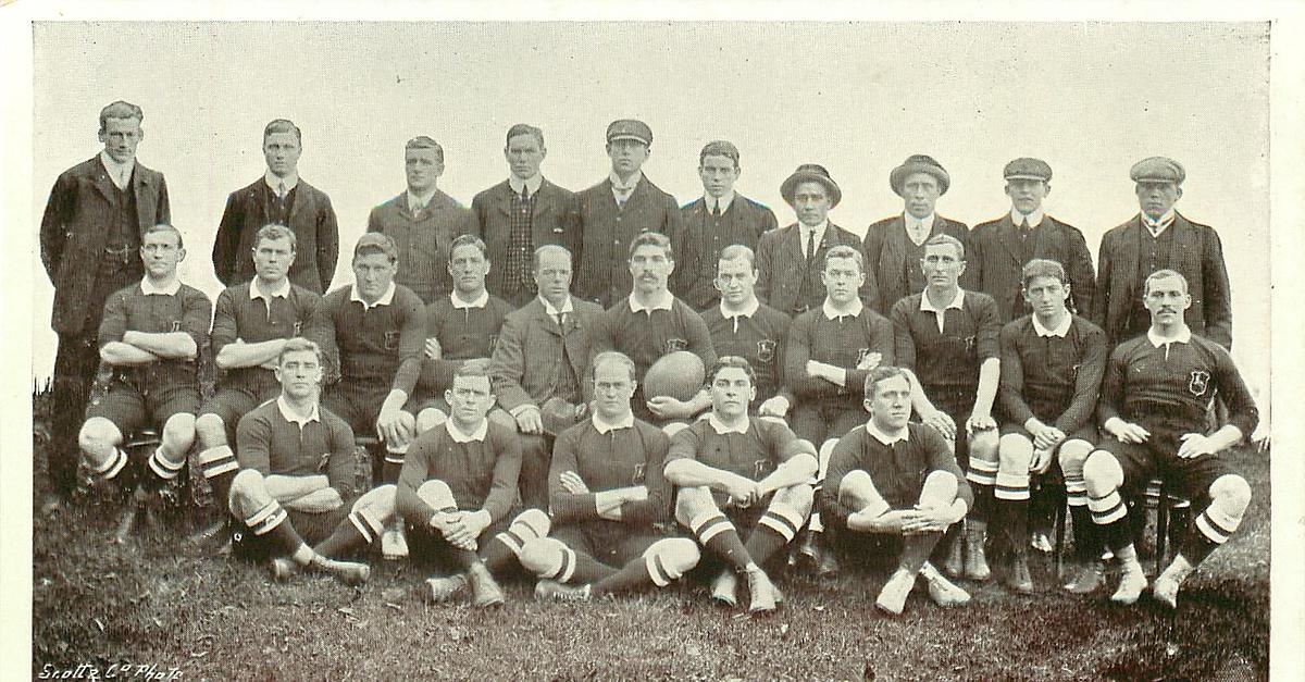 Set south african football team tuckdb postcards